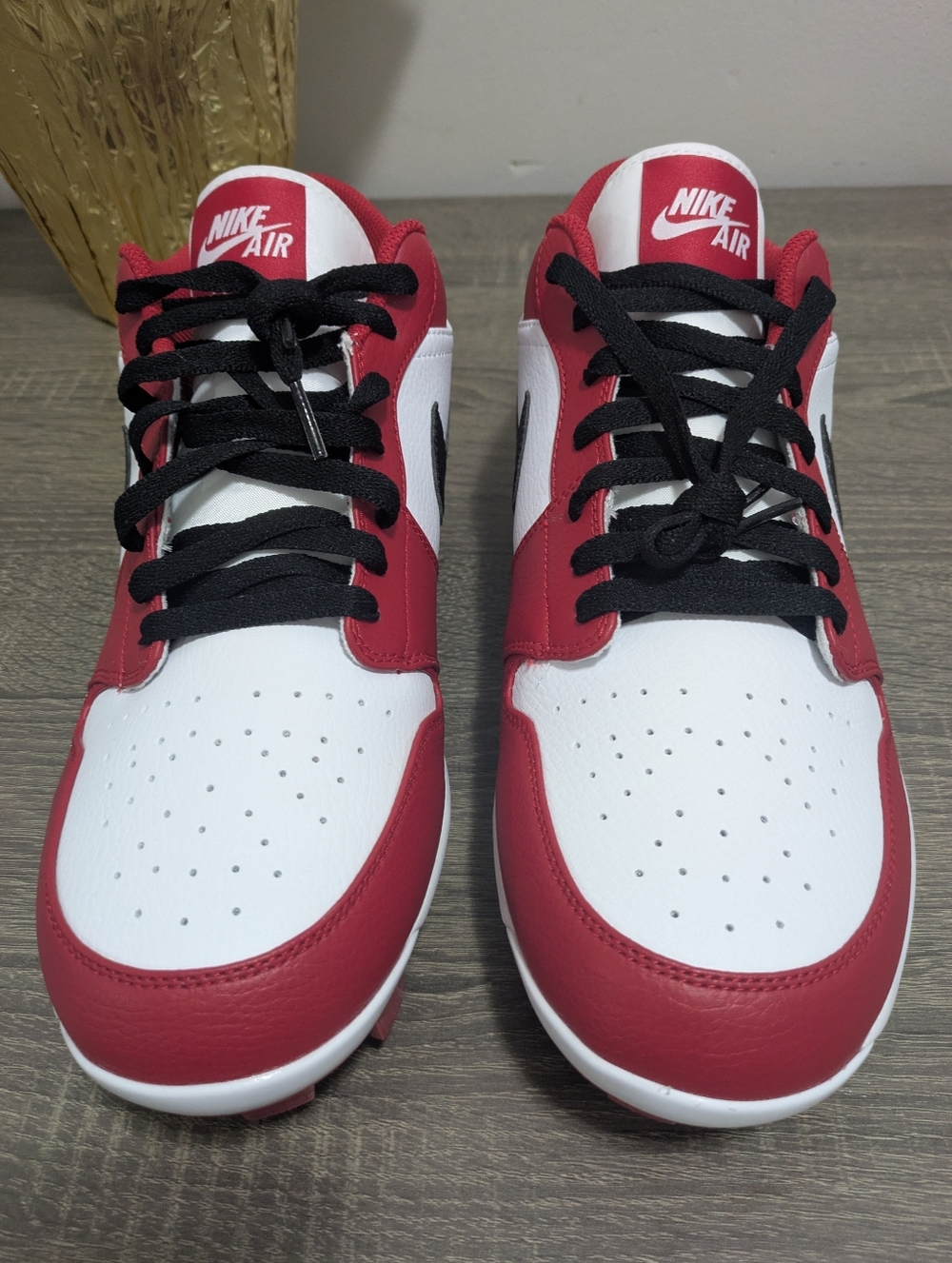NWOB Jordan 1 Retro Men's MCS Baseball Cleats Red Black White Men's Size 12